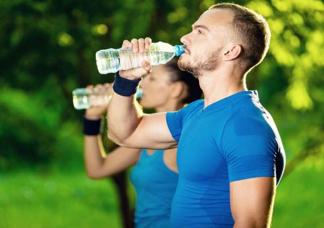 beneficios del agua para el cuerpo