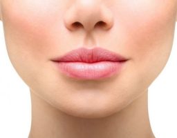 Cómo cuidar y dar volumen a los labios